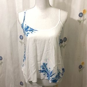DEAL 🚨 💙NWT Lucy Love flowy top
